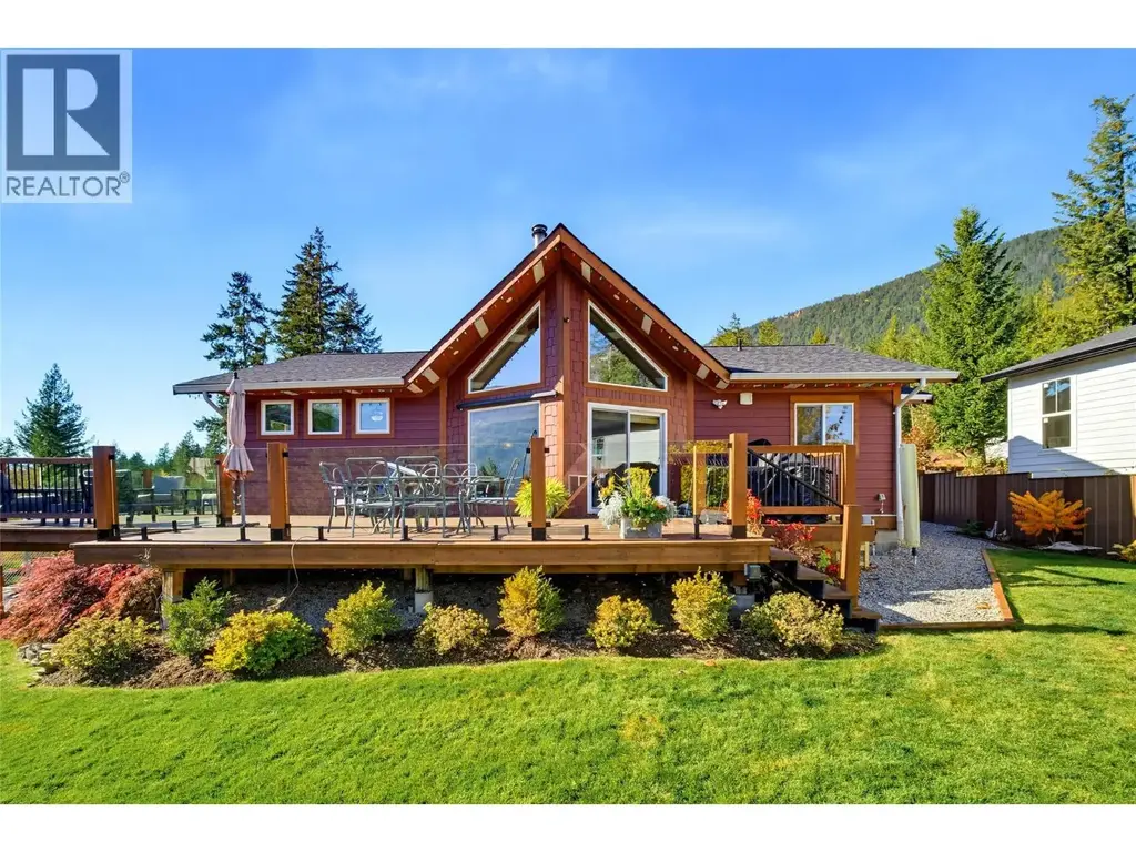 5404 Sunnybrae Canoe Point Road Unit# 4, Tappen