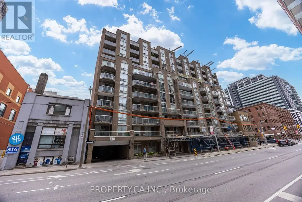 209 - 330 Adelaide Street E, Toronto (Moss Park)
