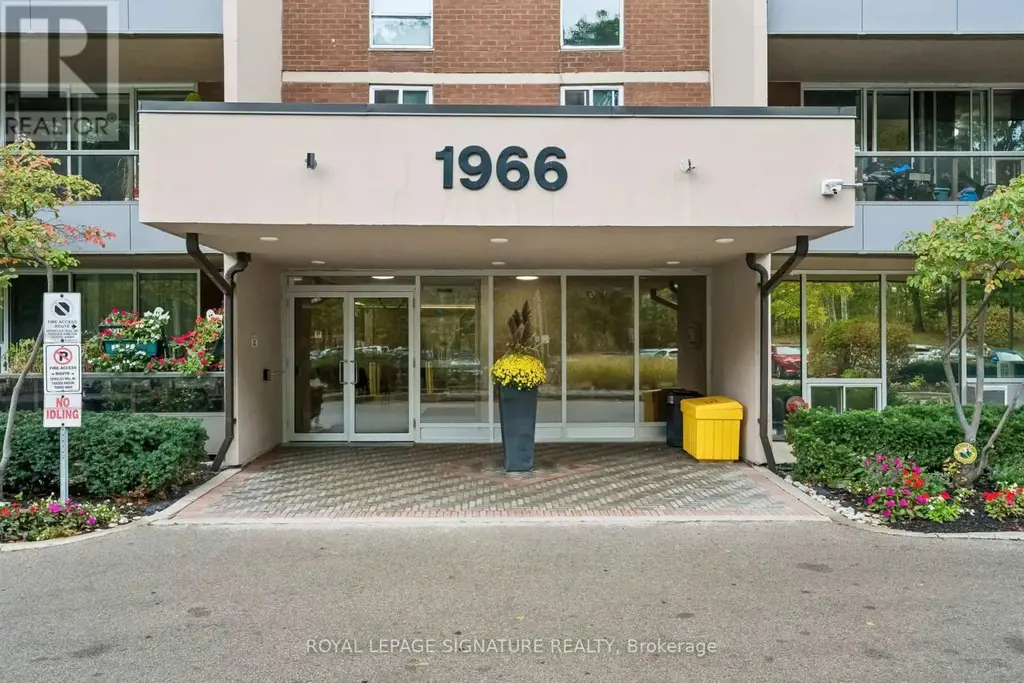 809 - 1966 Main Street W, Hamilton (Ainslie Wood)