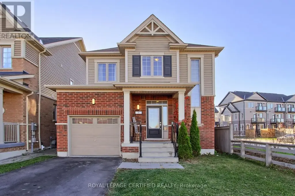 8 Martin Trail, New Tecumseth (Tottenham)