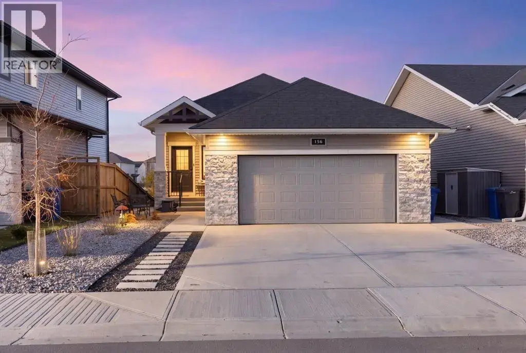 156 Knight Avenue, Crossfield