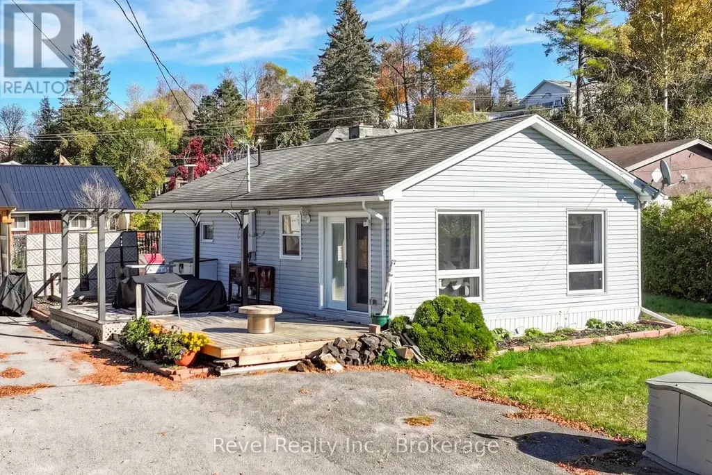 14 Third Street, Kawartha Lakes (Verulam)