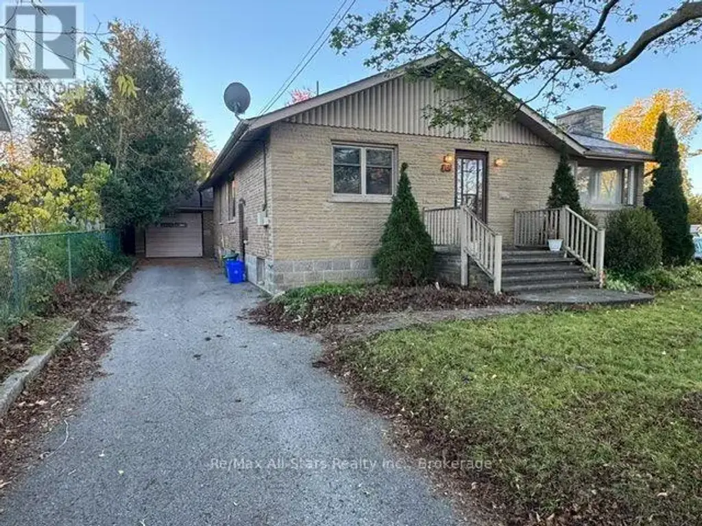 101 Colborne Street W, Kawartha Lakes (Lindsay)