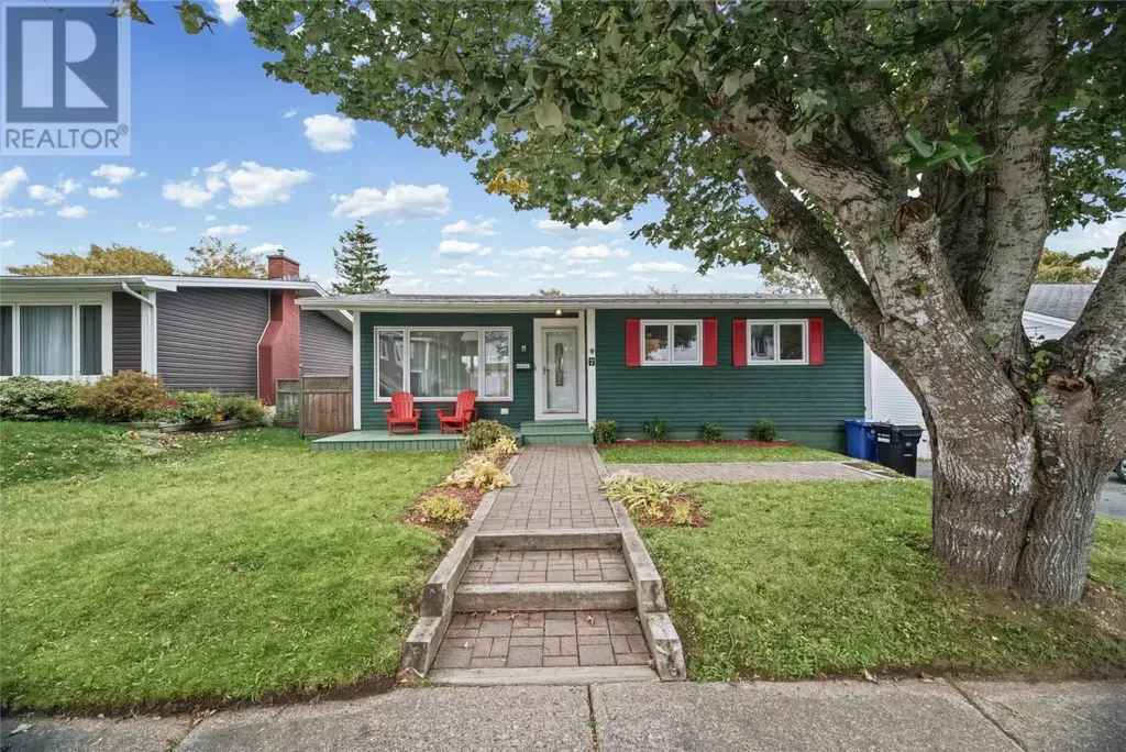 7 Macpherson Avenue, St. John's