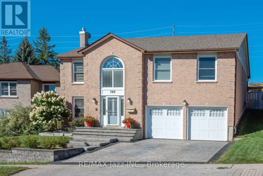 789 Lochness Crescent, Oshawa (McLaughlin)