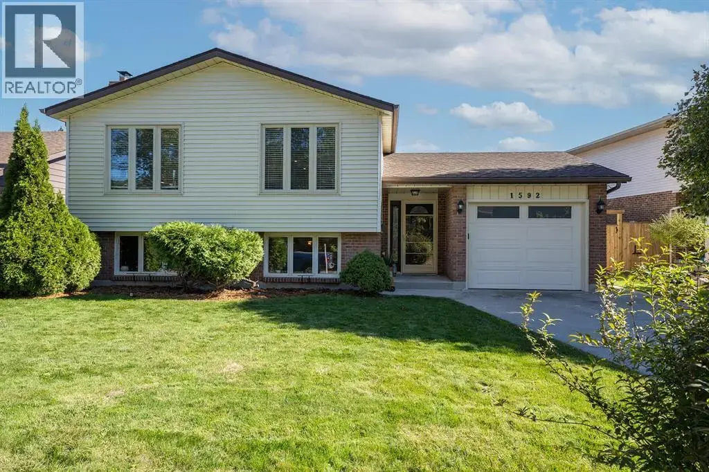 1592 Coventry Court, Sarnia