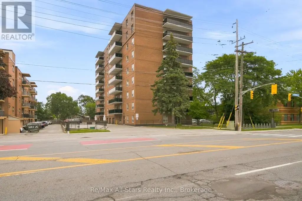 806 - 855 Kennedy Road, Toronto (Ionview)