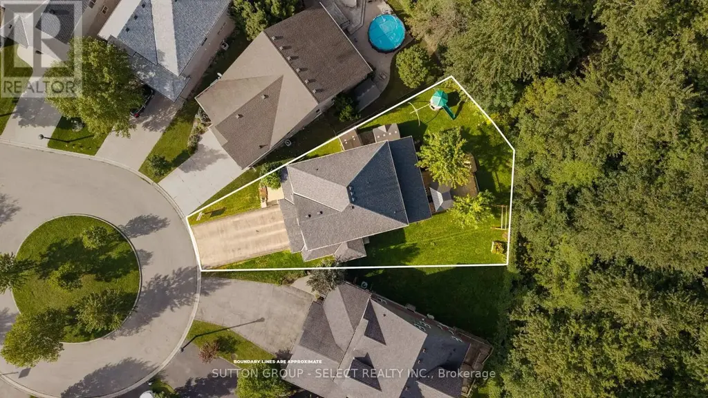 713 Silverfox Place, London North (North S)