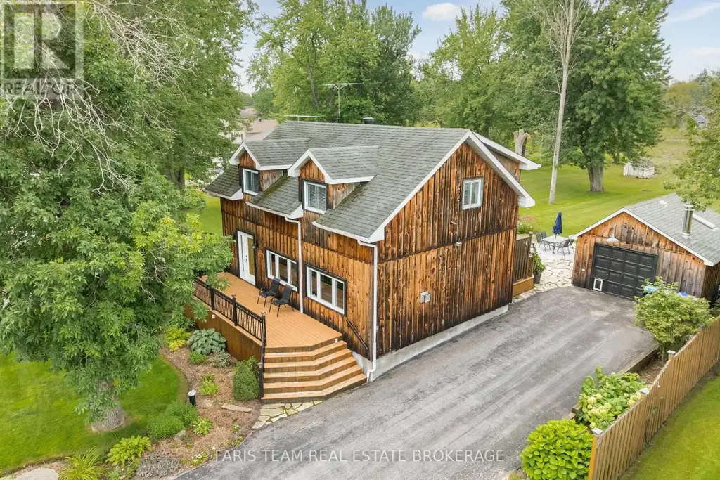 228 Bayshore Road, Innisfil