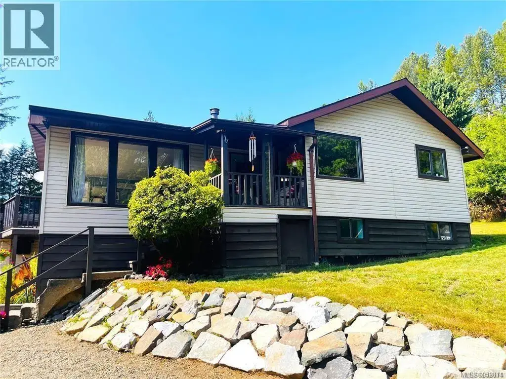 973 Island Hwy, Sayward