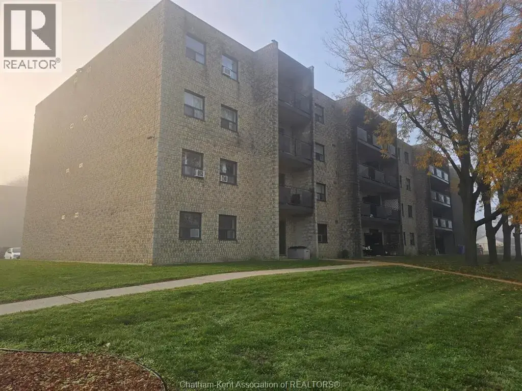 140 Park Avenue East Unit# 108, Chatham