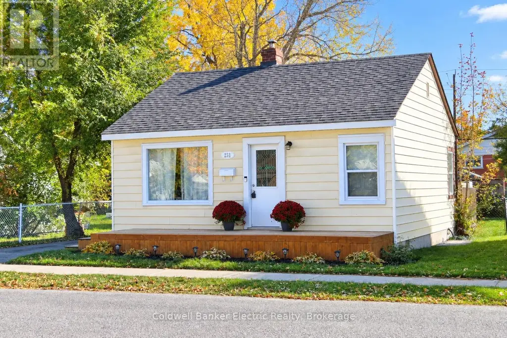 231 Woodbine Avenue, Peterborough (Ashburnham Ward 4)