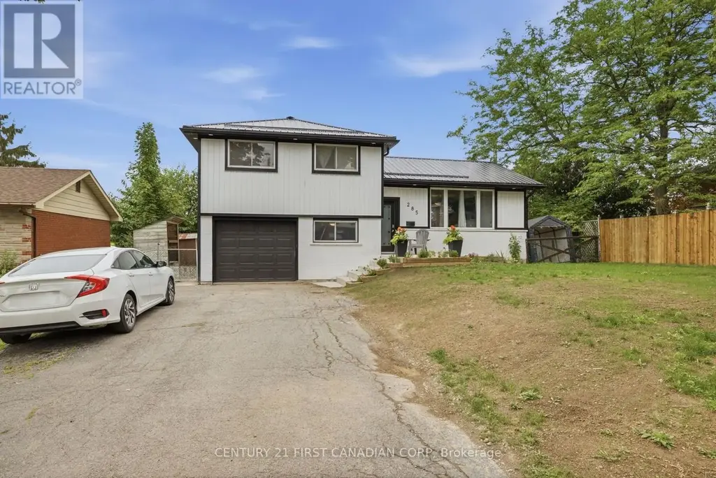 285 Panorama Crescent, London South (South J)