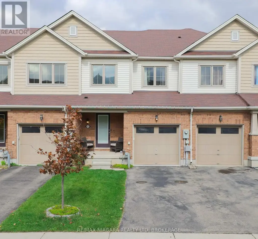 8532 Nightshade Street, Niagara Falls (Brown)