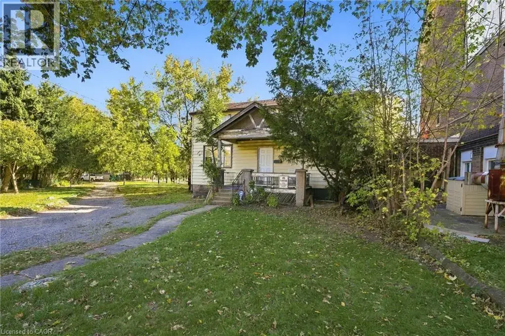 14 London Street N, Hamilton