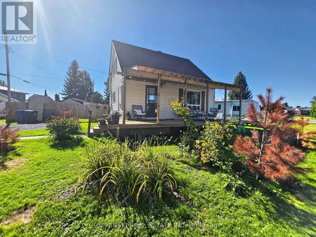 1 Bowman Avenue, Black River-Matheson (Matheson)