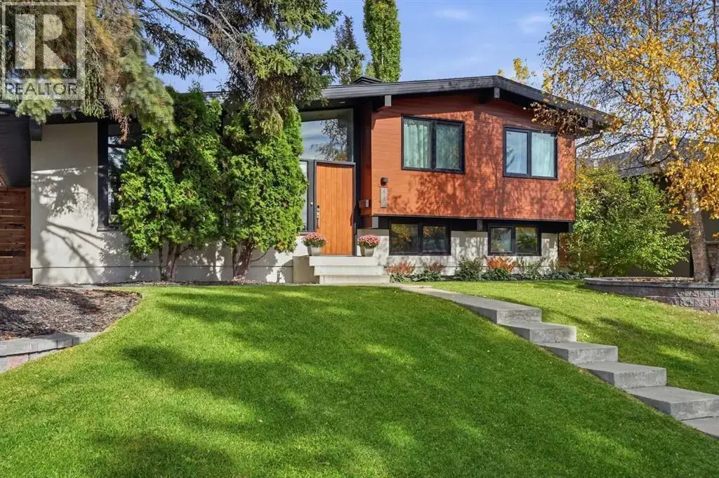 2740 Lionel Crescent Sw, Calgary