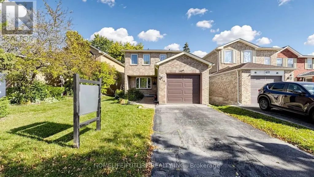 679 Foxwood Trail, Pickering (Amberlea)