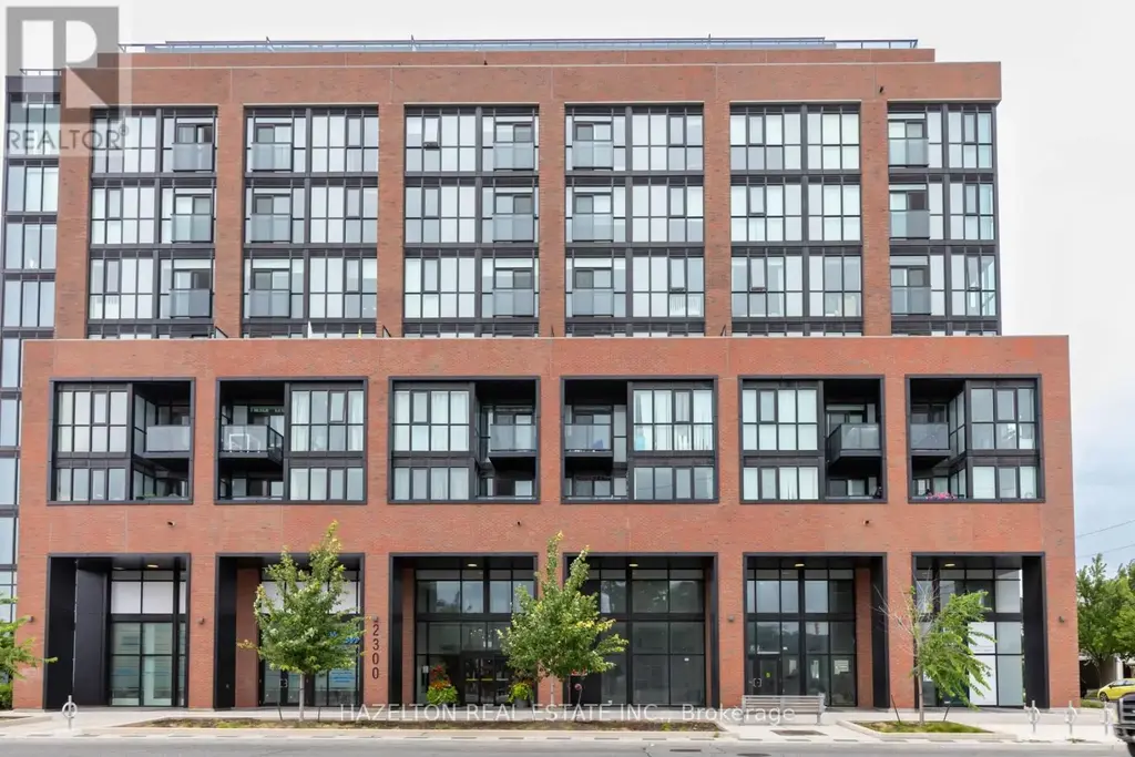 905 - 2300 St. Clair Avenue W, Toronto (Junction Area)