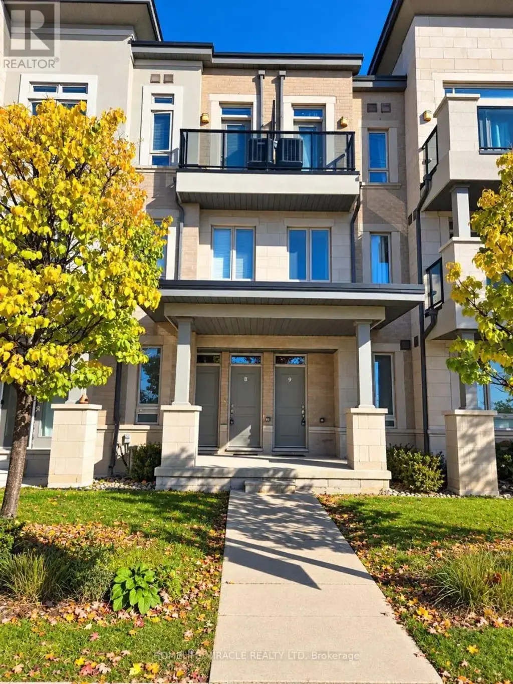 8 - 9601 Jane Street, Vaughan (Maple)