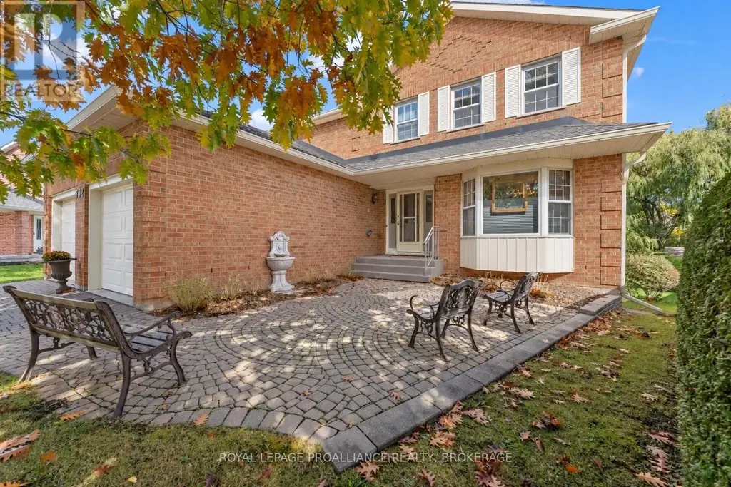 702 Parkside Crescent, Kingston (East Gardiners Rd)