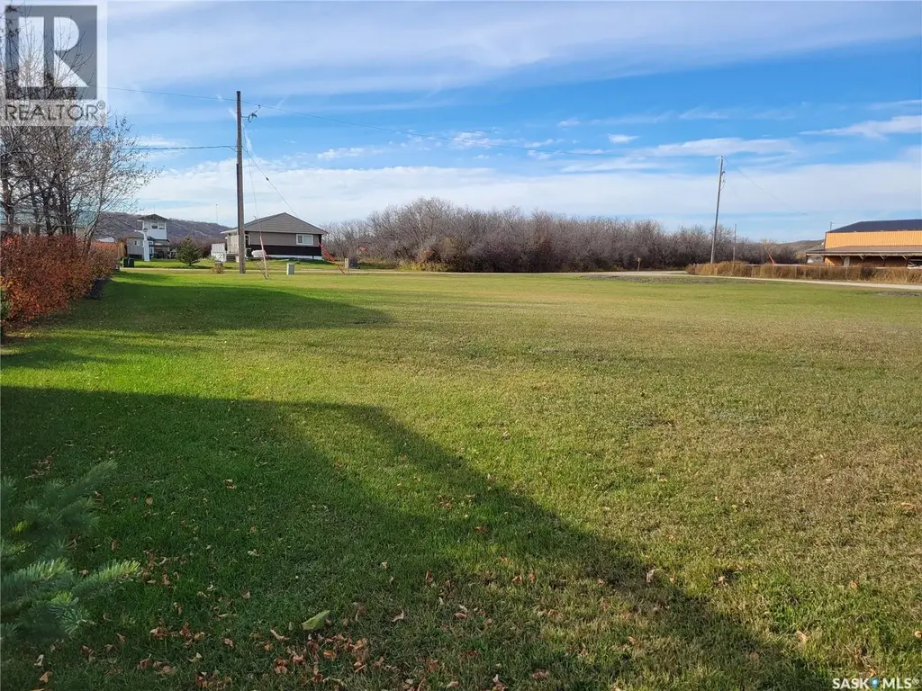 29 & 31 Larocque Drive, Katepwa Lake