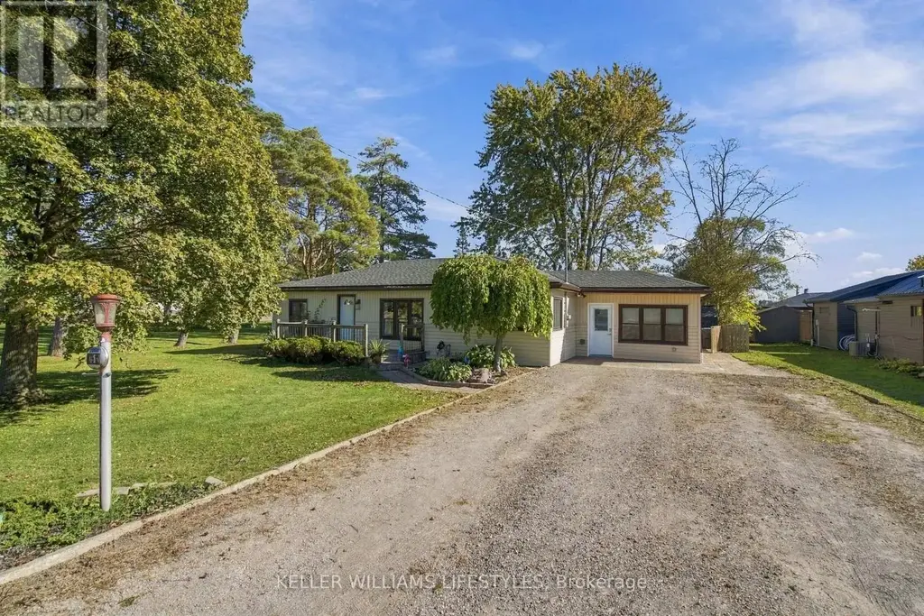 7512 Fairview Road, Central Elgin