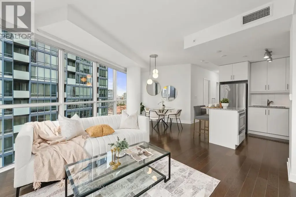 2104 - 1 The Esplanade Avenue, Toronto (Waterfront Communities)