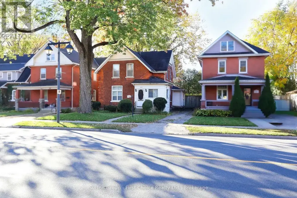 257 Ontario Street, Stratford
