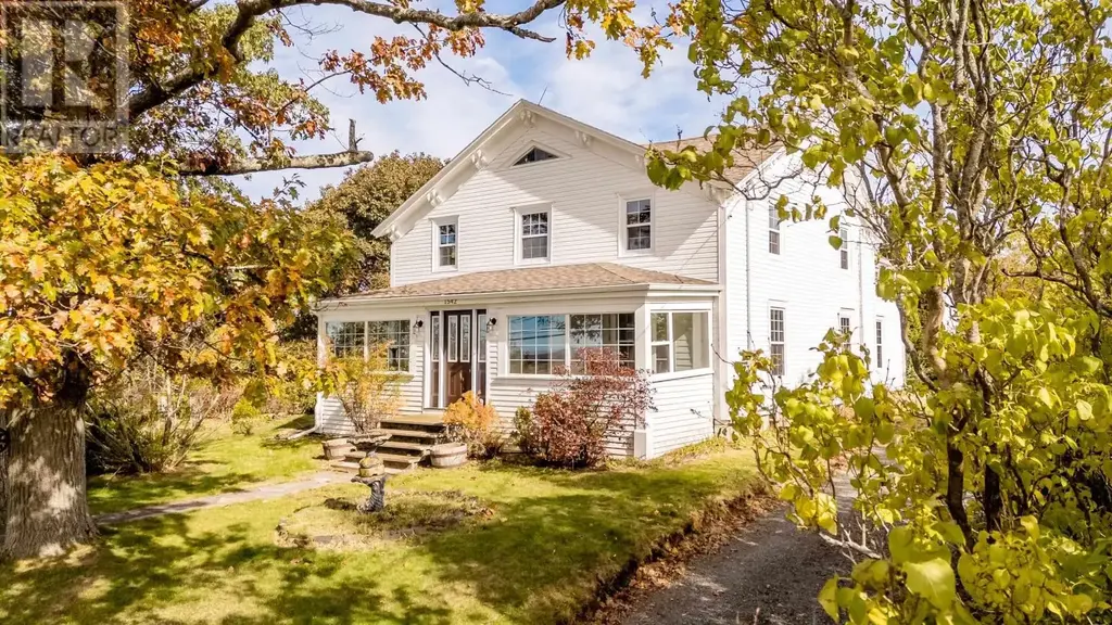 1542 Highway 358, Port Williams
