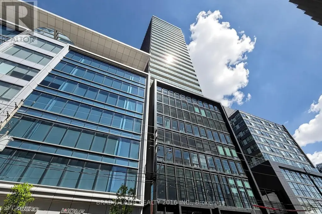 1602 - 284 King Street E, Toronto (Moss Park)