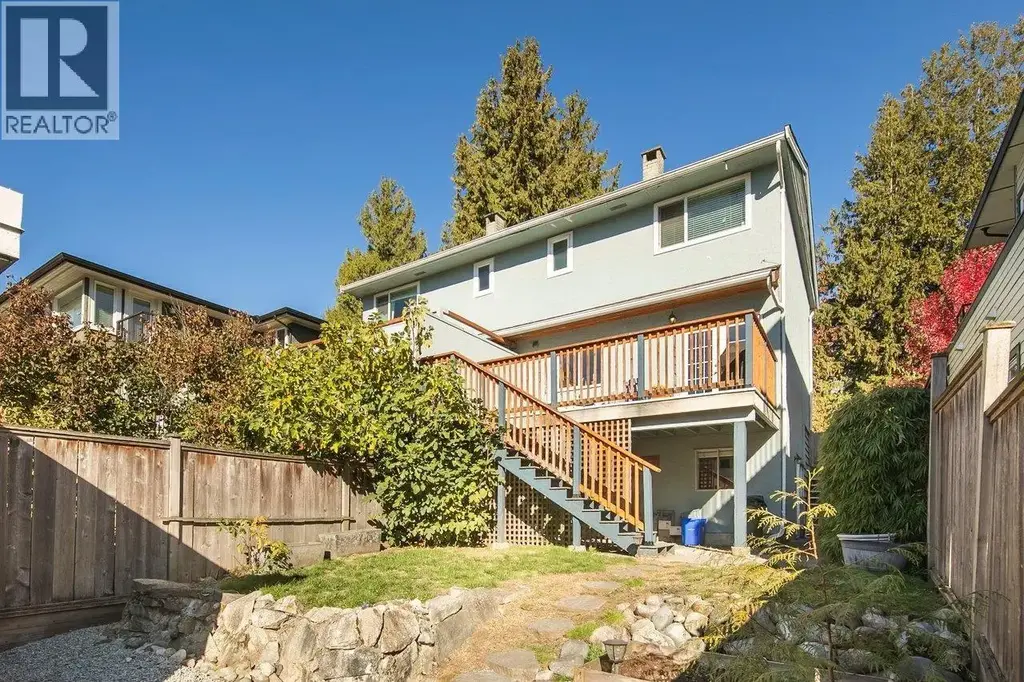 355 E 4th Street, North Vancouver