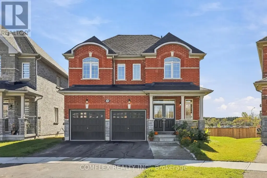 109 Cliff Thompson Court, Georgina (Sutton & Jackson's Point)