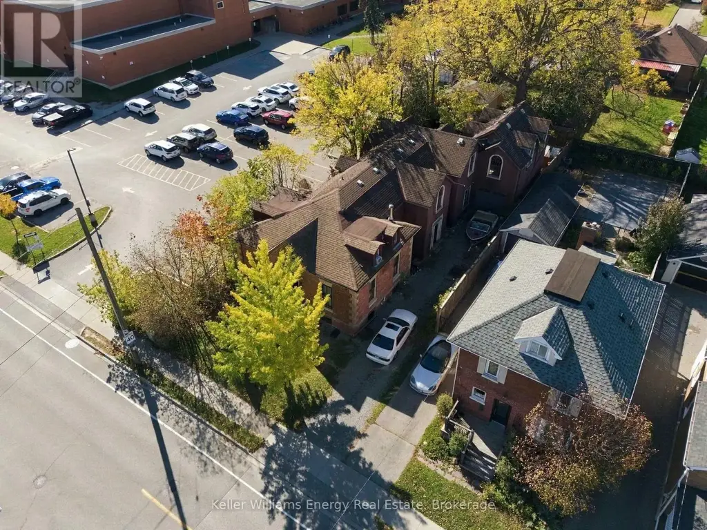 342 Mary Street N, Oshawa (O'Neill)
