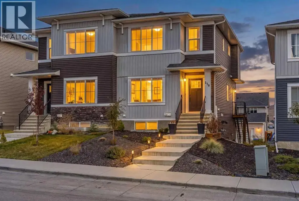 228 River Heights Drive, Cochrane