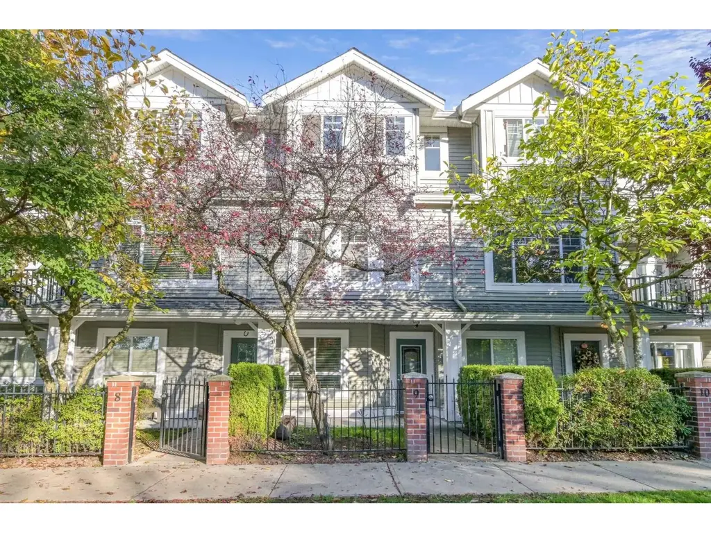 9 5988 Old Mclellan Road, Surrey