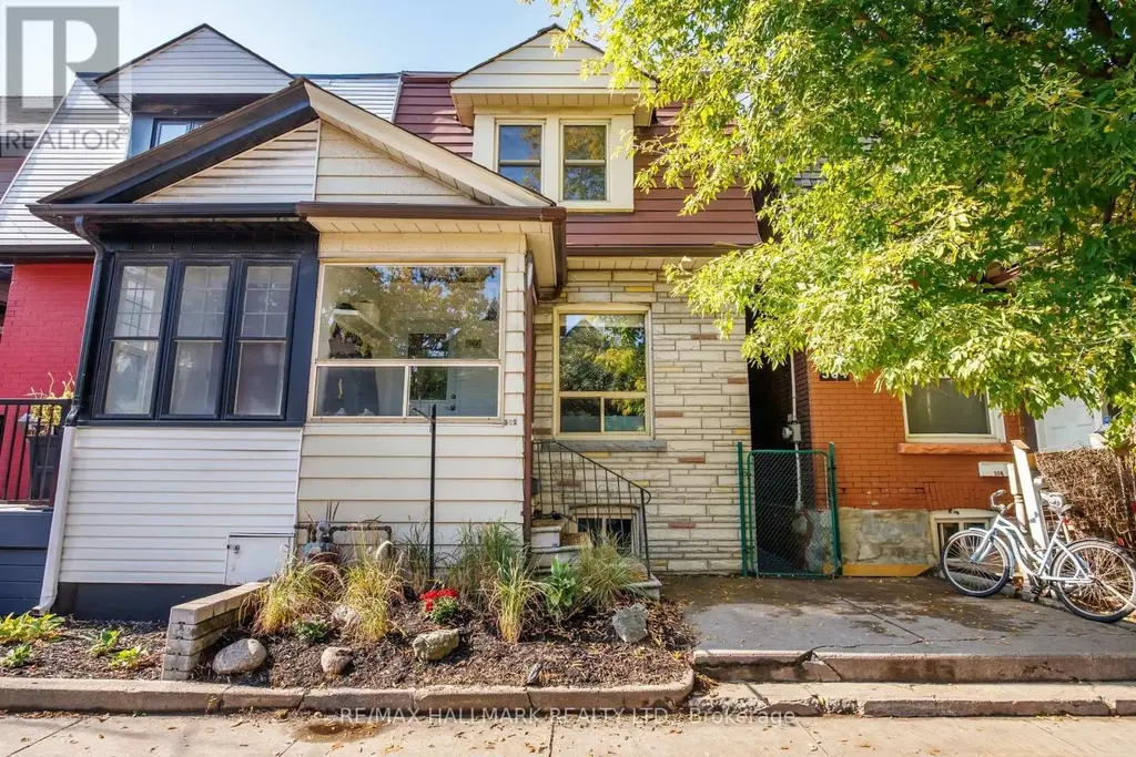 502 Lansdowne Avenue, Toronto (Dufferin Grove)