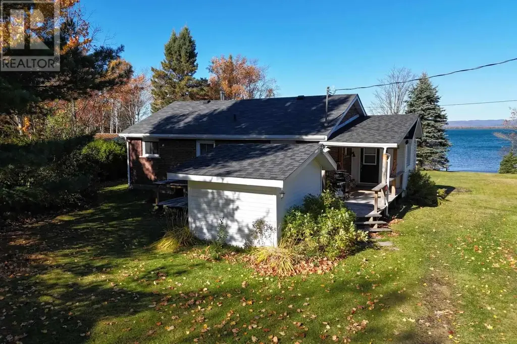 37 Albert Ter, Goulais River