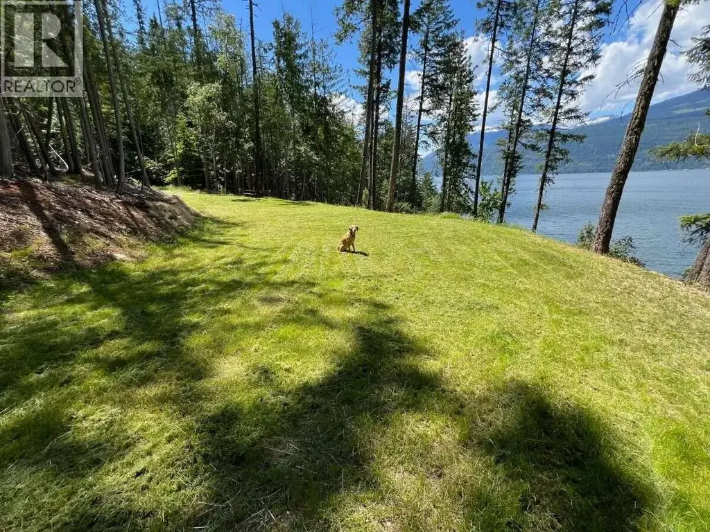 1087 Riondel Road, Riondel