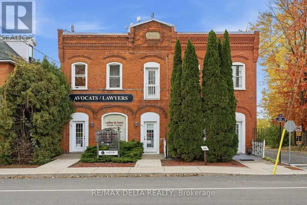1044-1046 King Street, Champlain