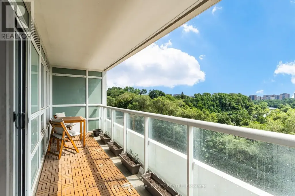 412 - 10 Wilby Crescent, Toronto (Weston)