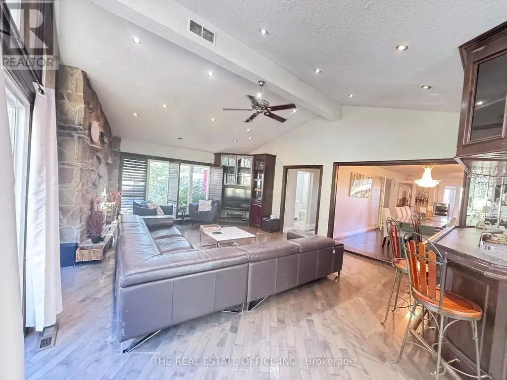 3812 Garner Road, Niagara Falls (Beaverdams)