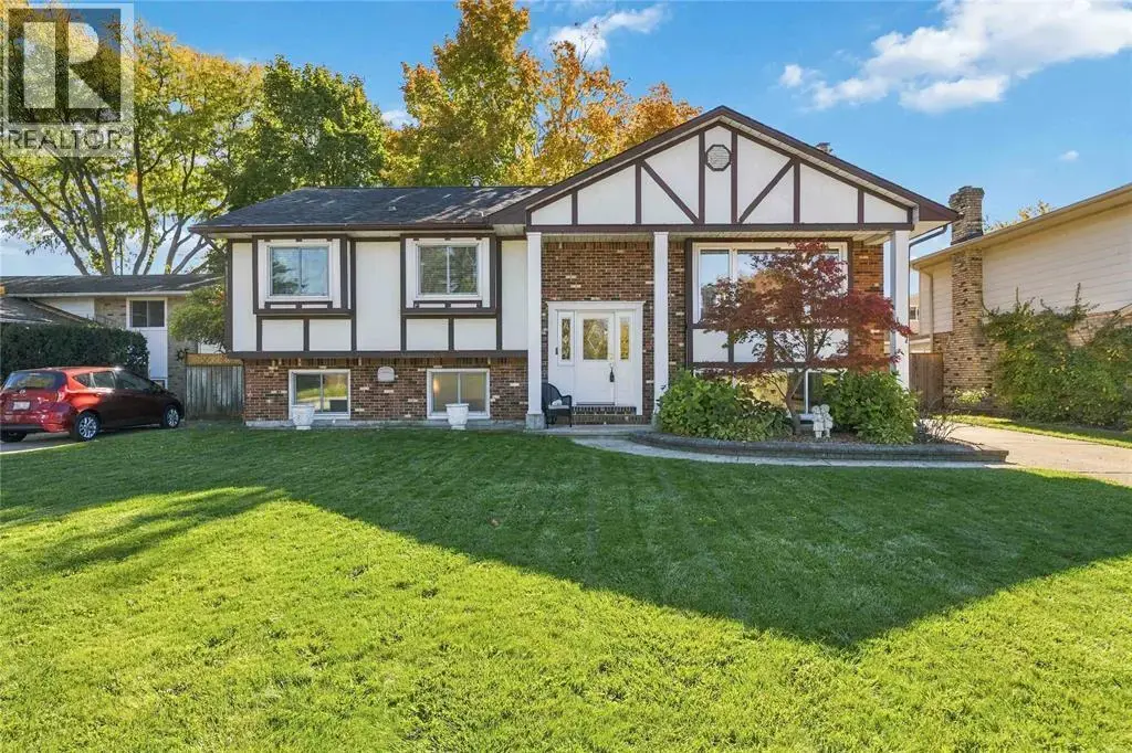 1067 Sheffield Street, Sarnia