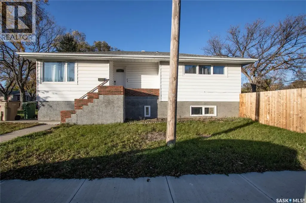 779 Mctavish Street, Regina