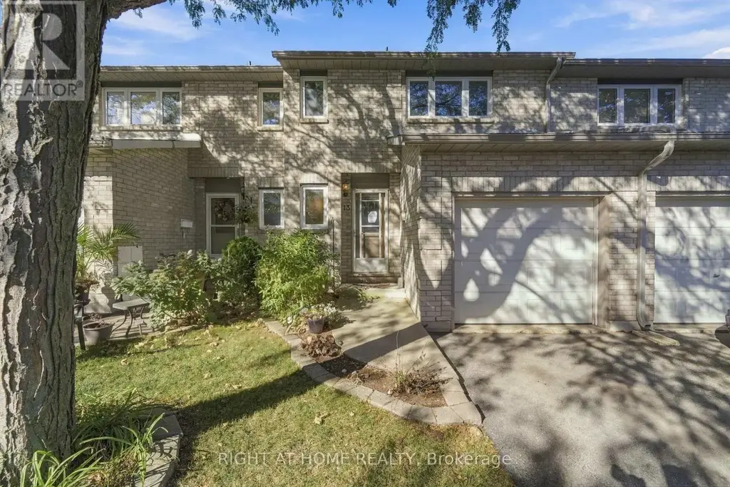 13 - 591 Eighth E, Hamilton (Stoney Creek)
