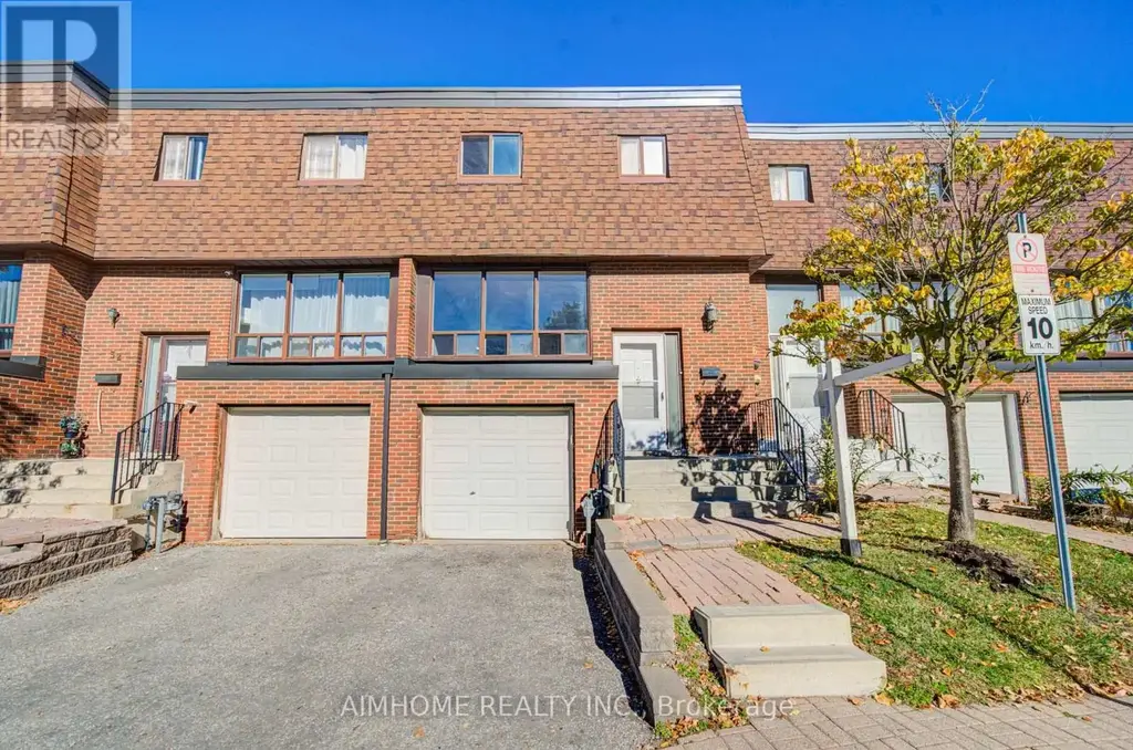 34 Stately Way, Markham (Royal Orchard)