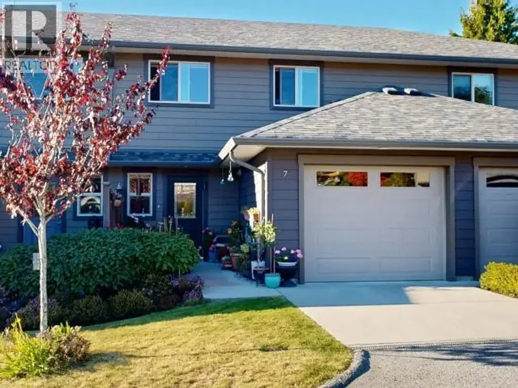 7-4251 Westview Ave, Powell River
