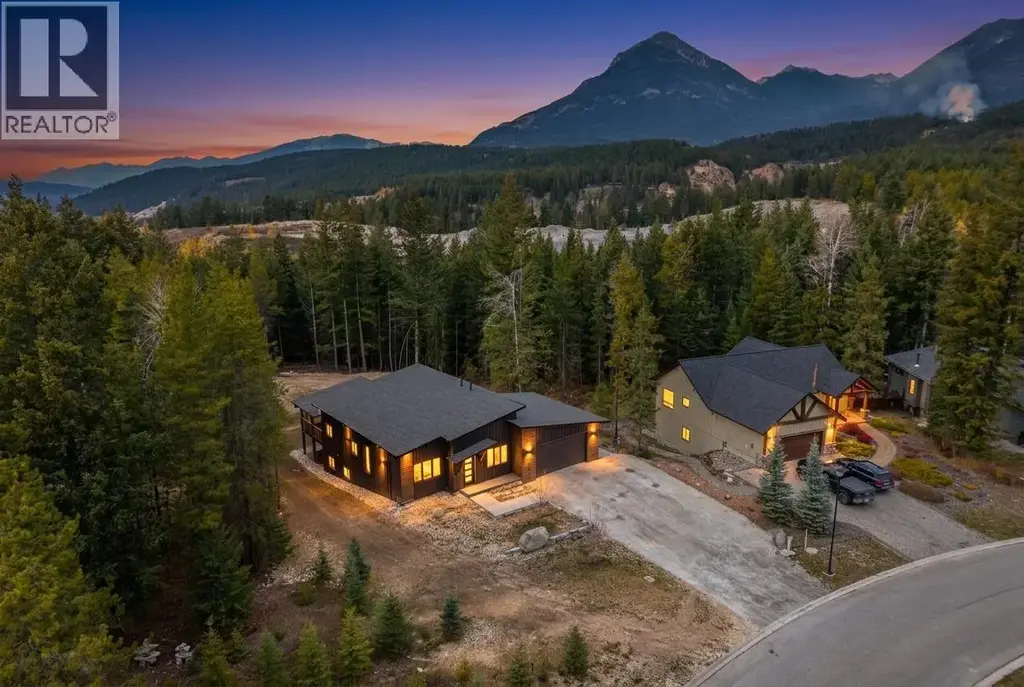 1545 Quartz Crescent, Golden
