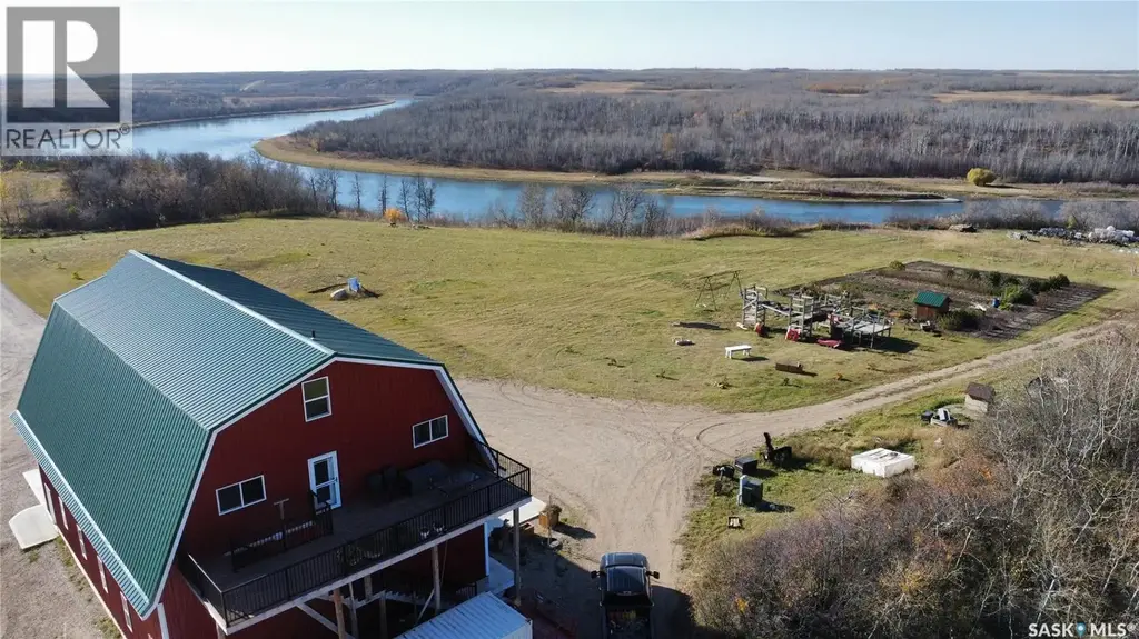 Gabriel Bridge Riverfront Retreat, South Saskatchewan River