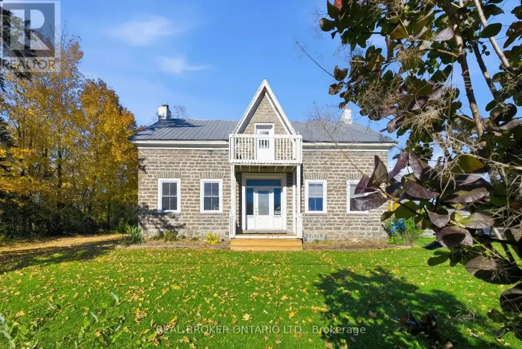 1701 County 18 Road, North Grenville